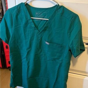 Figs Catarina hunter green scrub top